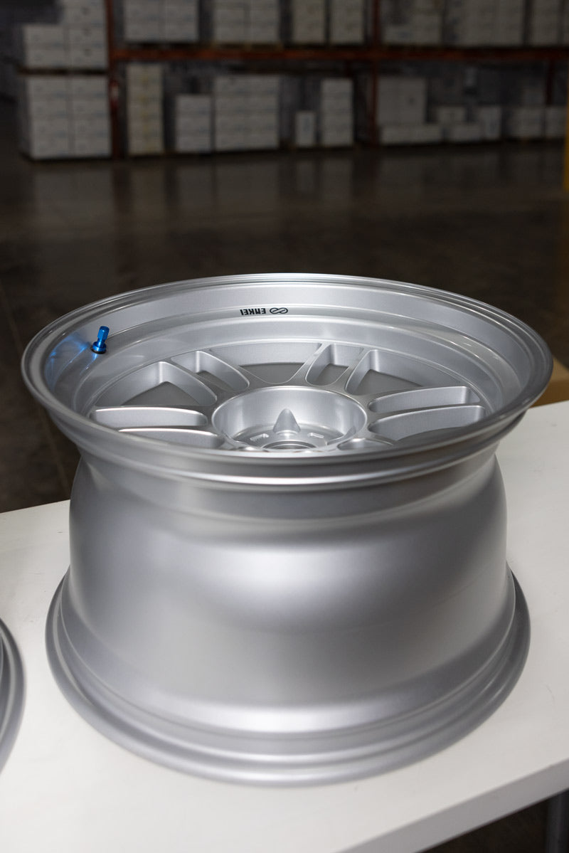 Velg Mobil Enkei RPF1RS